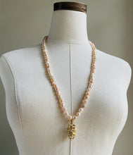 Load image into Gallery viewer, Light Pink Freshwater Pearls  With Vintage Egg Locket N59
